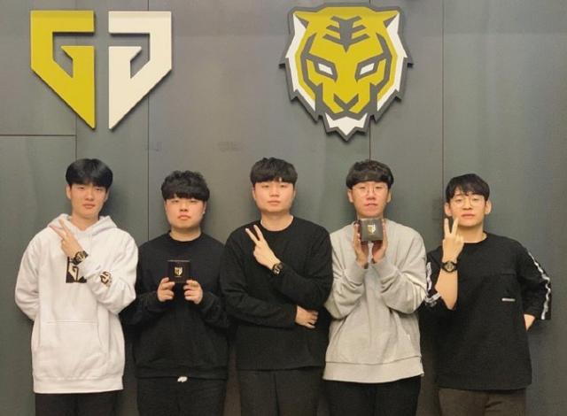 相德甲赛场 相德甲赛场